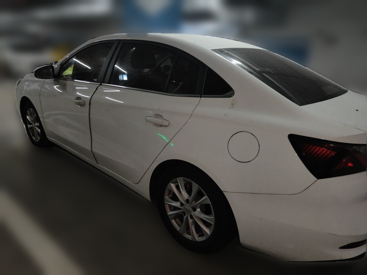 i5 2023 1.5L CVT Luxury photo 4