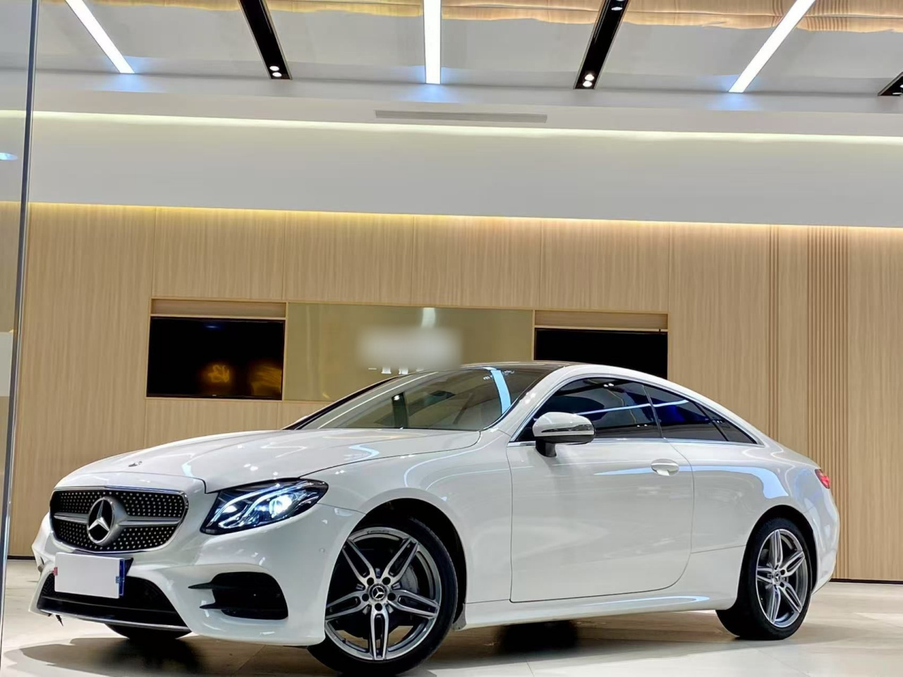 E-Class Imported 2017 E 200 4MATIC Coupe