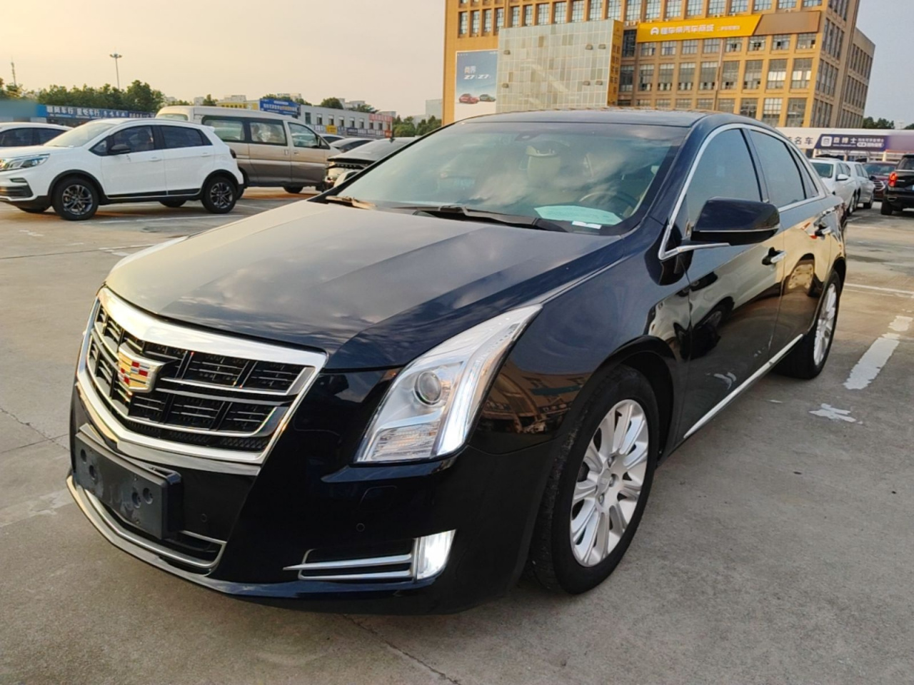 XTS 2017 28T Elite