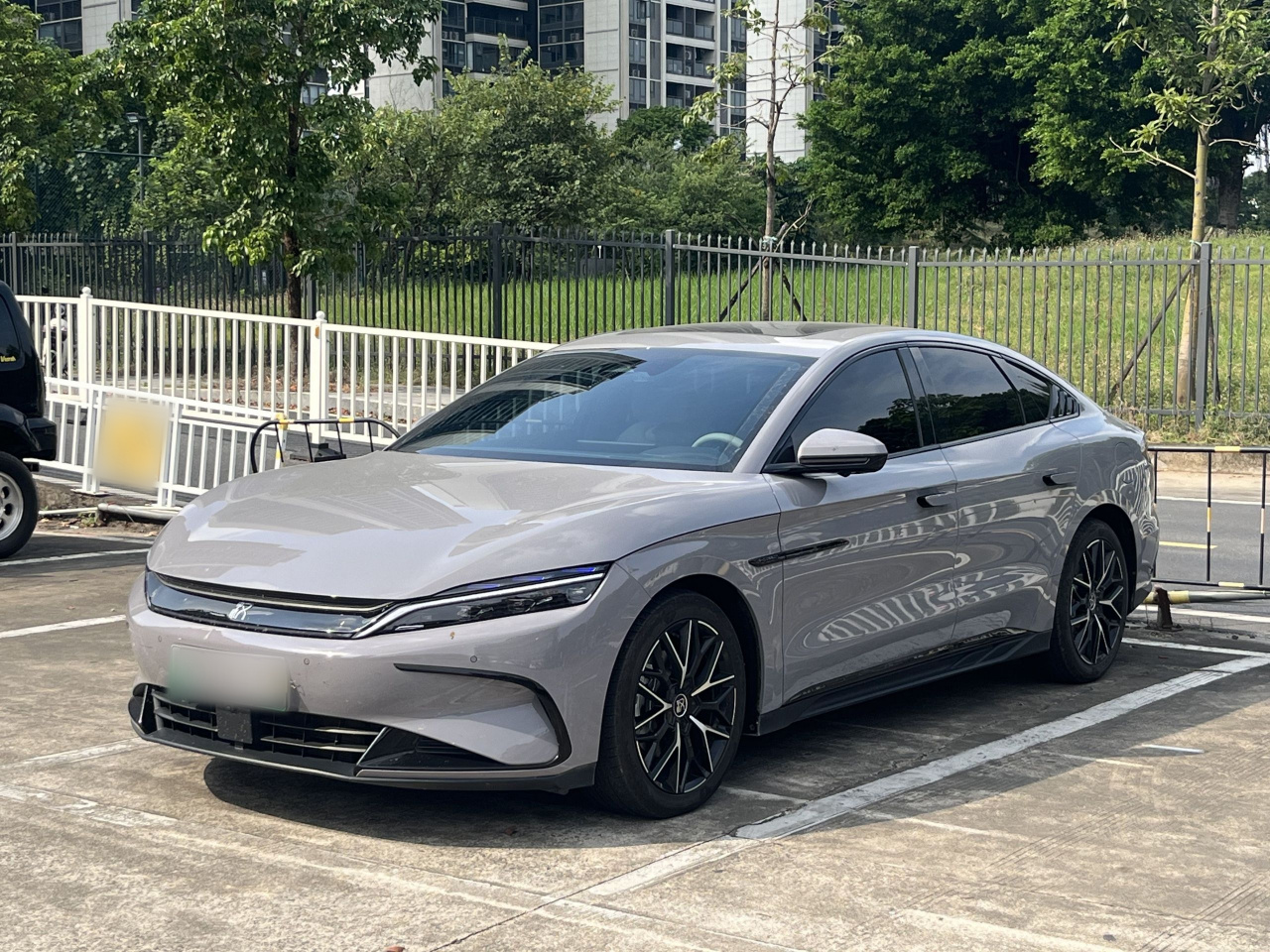 Han 2025 DM-i 125KM Premium