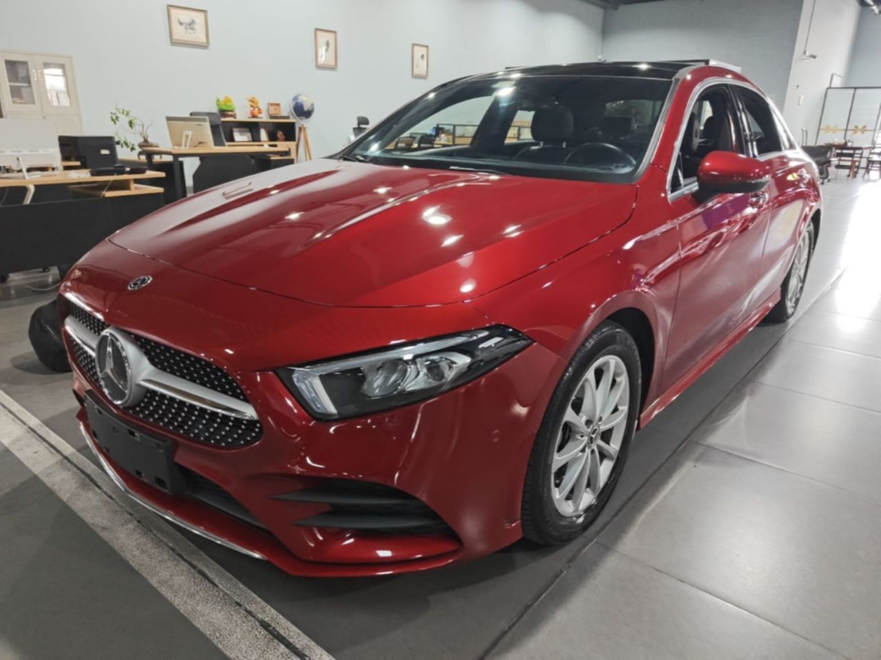 A-Class 2019 A 200 L Sport