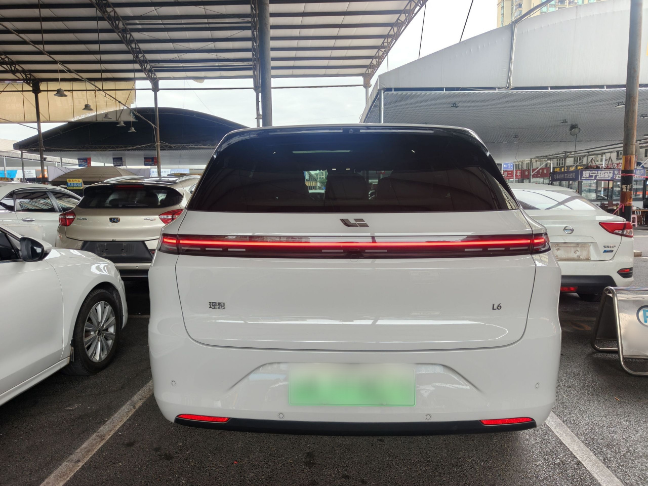 Li Auto L6 2024 Pro photo 5