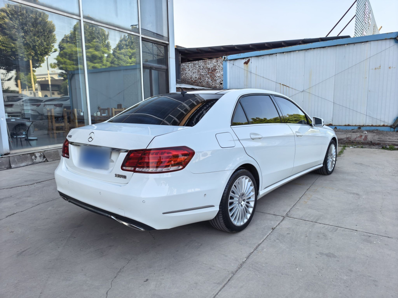 E-Class 2015 E 260 L photo 4