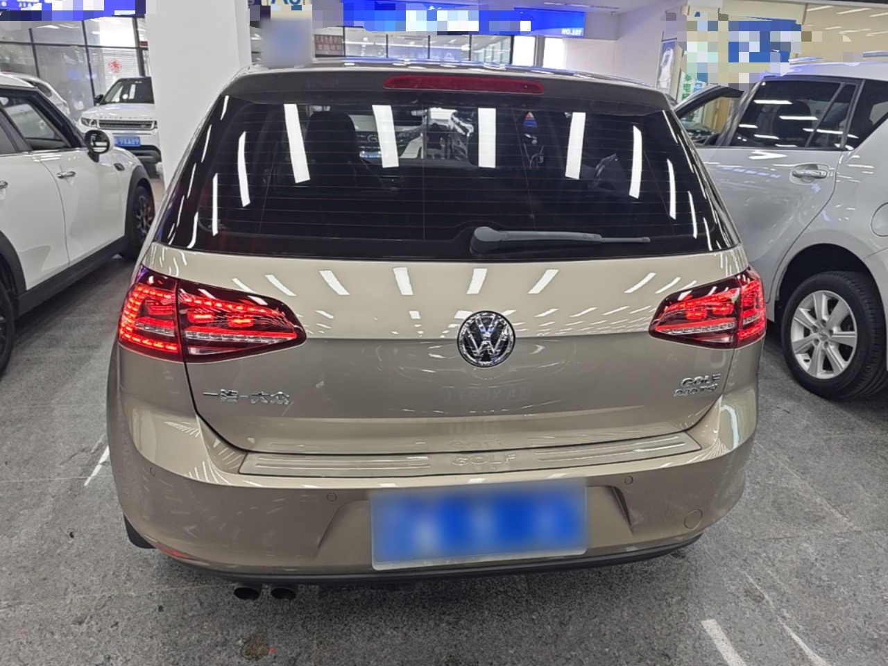 Golf 2017 230TSI AT Luxury Anniversary Edition photo 3