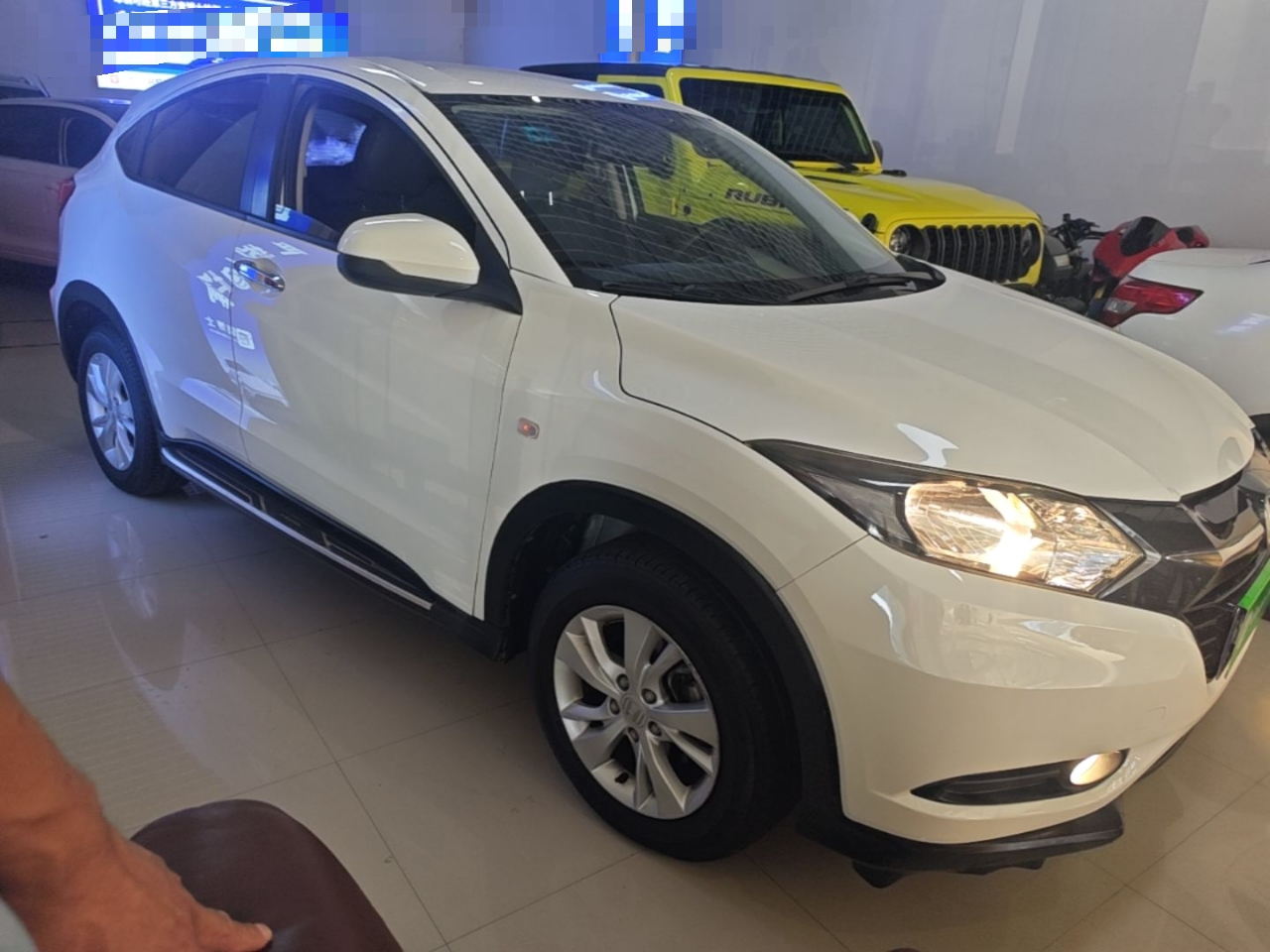 Vezel 2017 1.5L CVT RWD Comfort photo 3