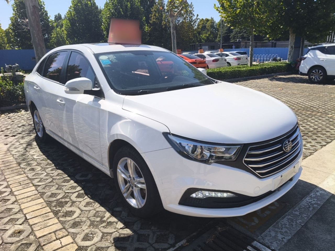 Bestune B30 2016 1.6L MT Luxury photo 5