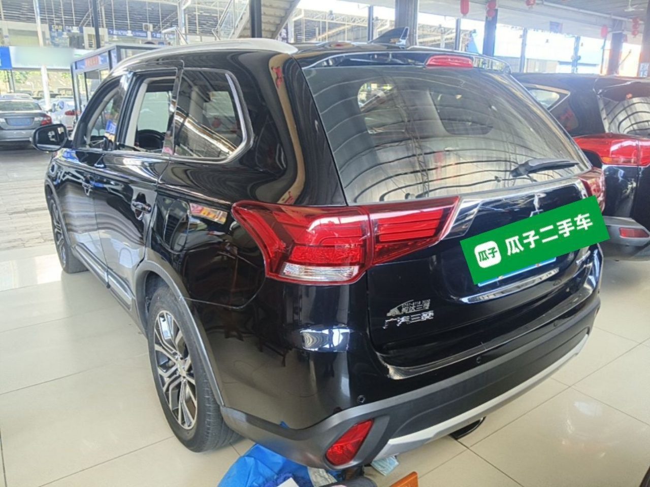 Outlander 2018 2.0L RWD Honor 5-Seater photo 4