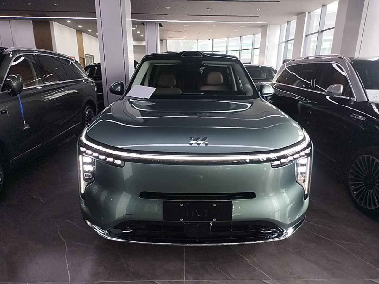 IM Motors LS8 2026 66 Ultra 6-Seater photo 2