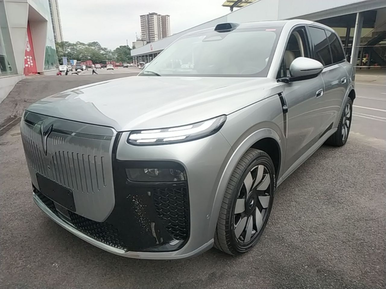 Voyah X8 2026 PHEV MAX