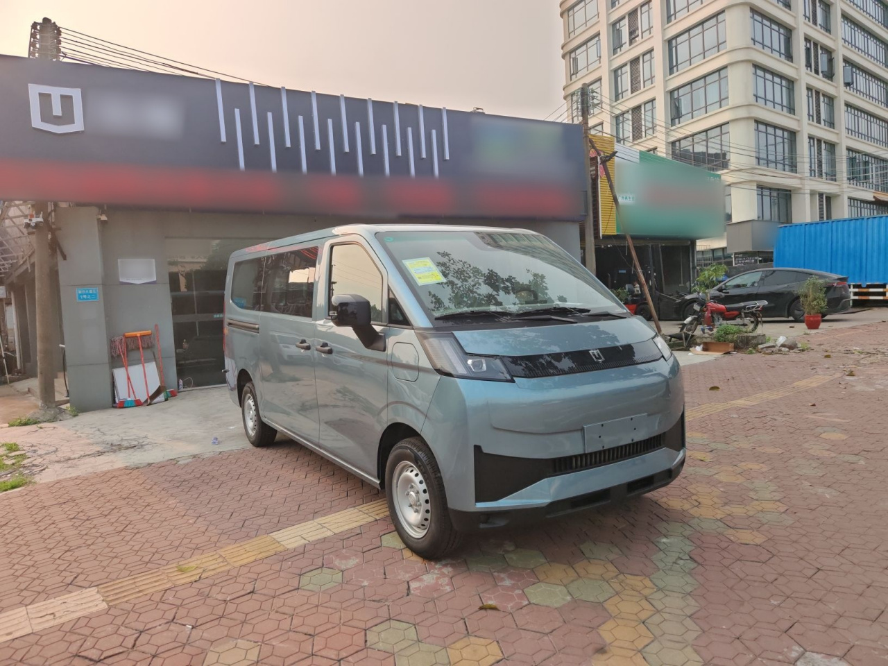 V 2025 V7E 50.2kWh