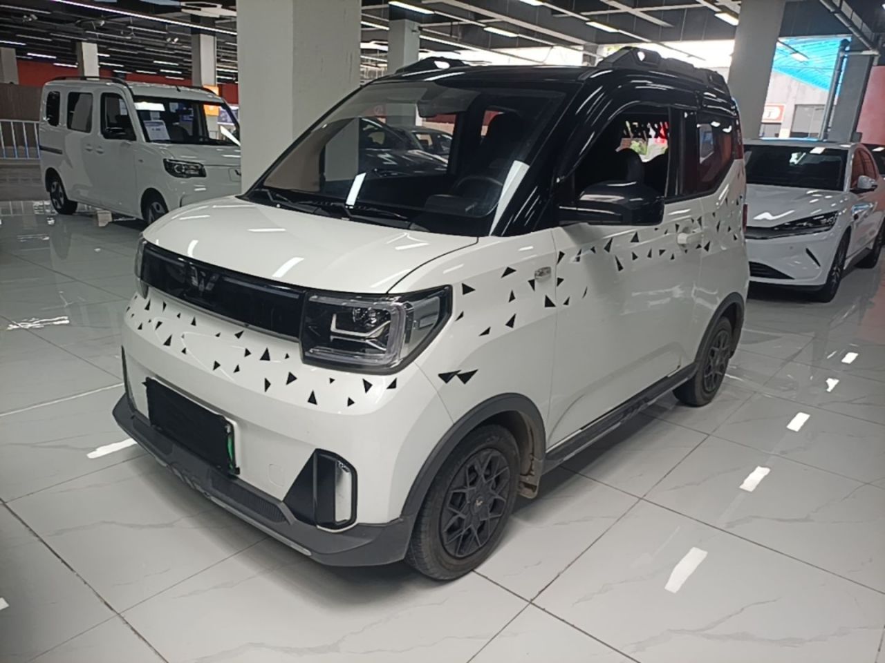 Hongguang MINIEV 2022 GAMEBOY 200km LFP