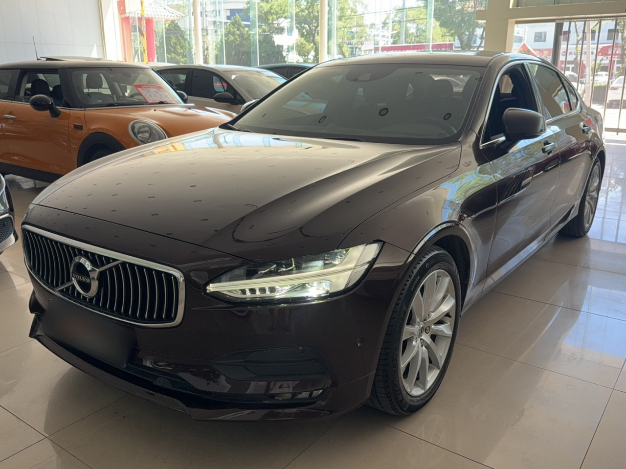 S90 2018 T5