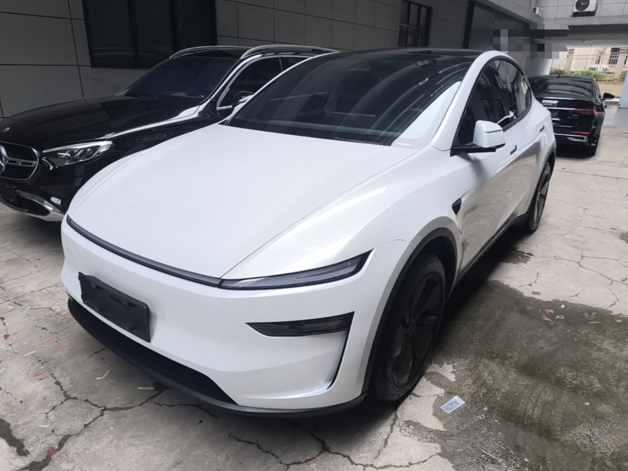 Model Y 2025 RWD