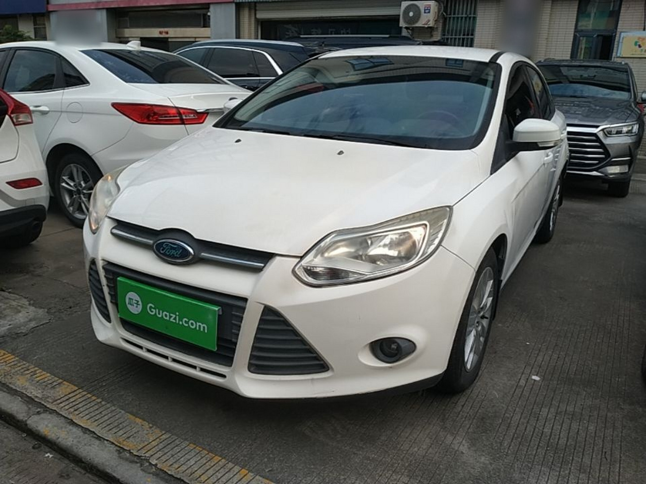 Focus 2012 Sedan 1.6L MT Comfort