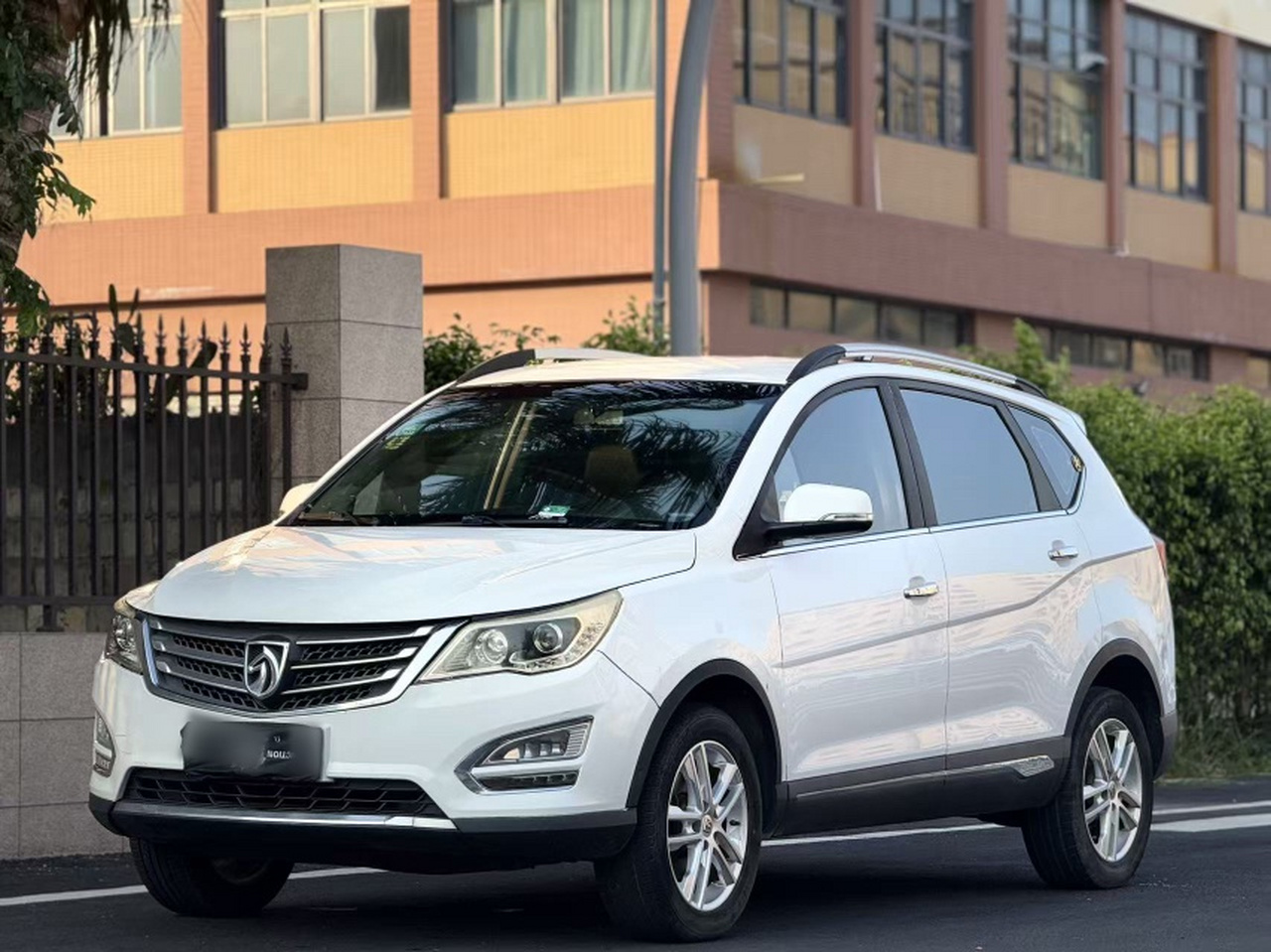 560 2016 1.8L iAMT Elite