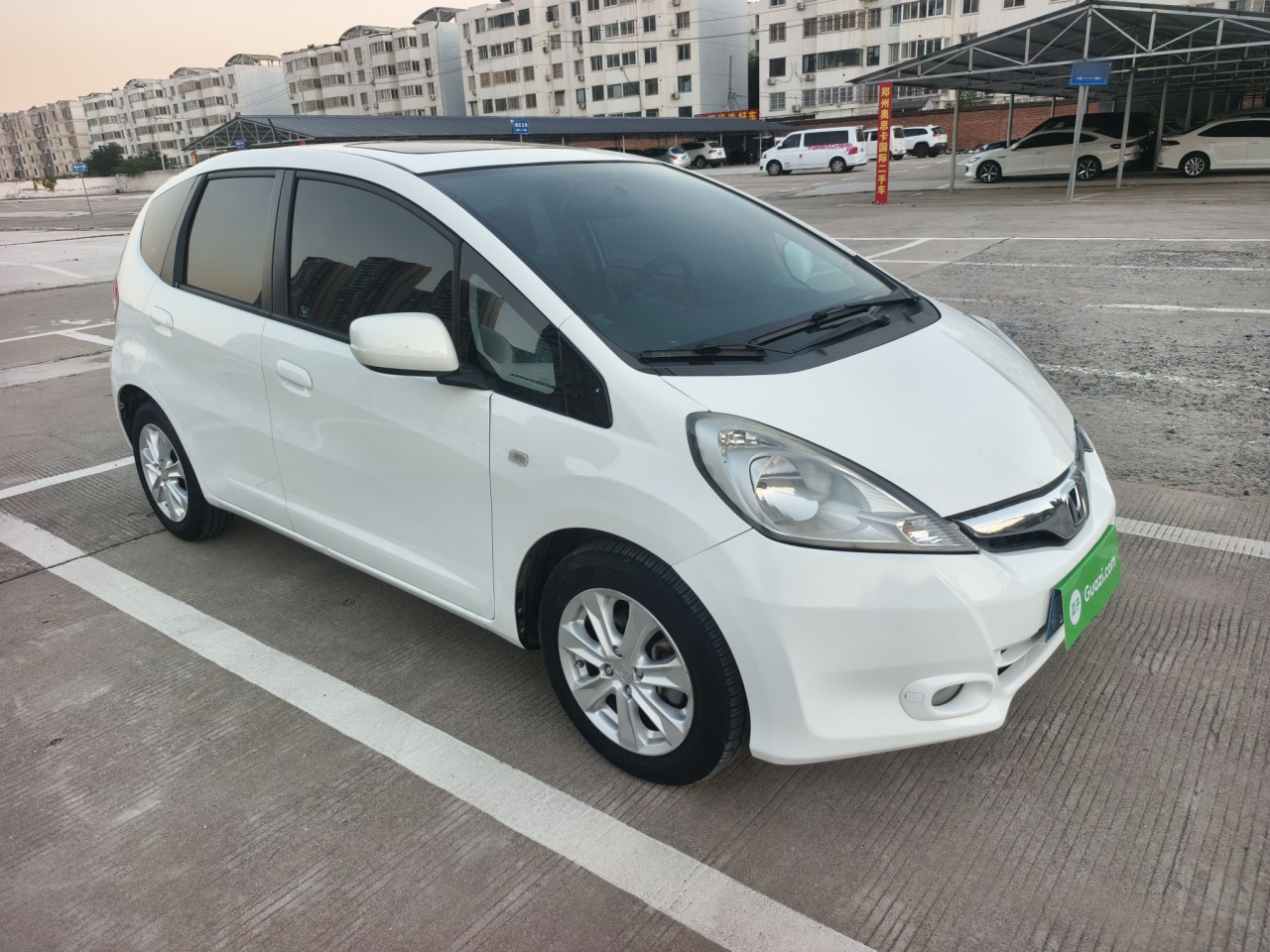 Fit 2011 1.5L AT Luxury photo 4