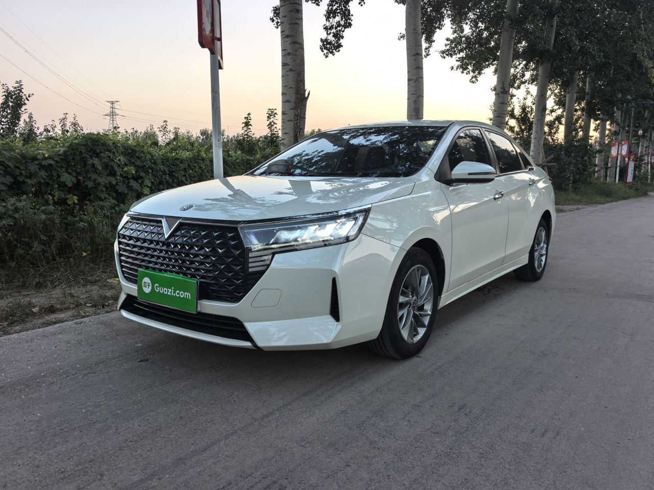 D60 2023 PLUS 1.6L XL CVT photo 4