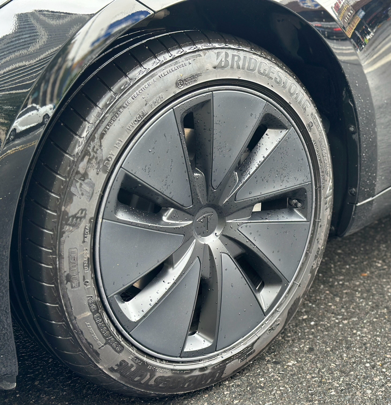 Model 3 2025 RWD photo 3
