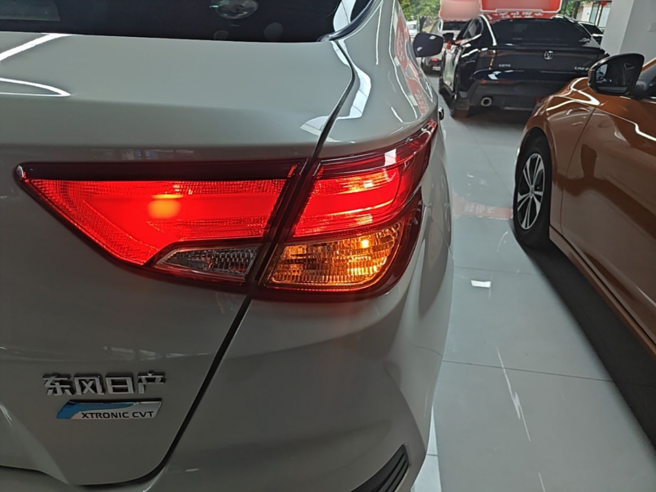 2021 1.6L CVT photo 2