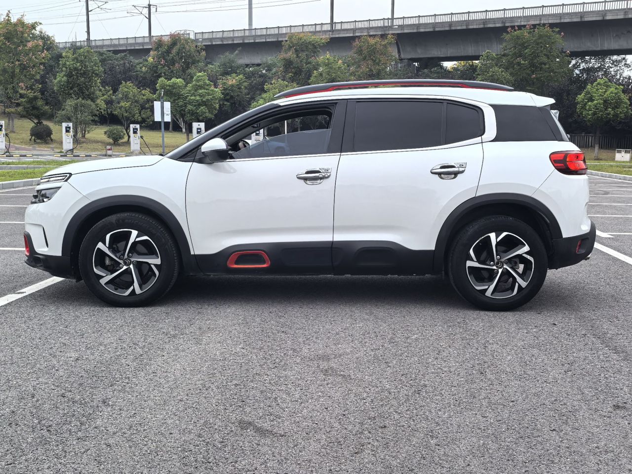 C5 Aircross C5 AIRCROSS 2017 350THP Luxury photo 4