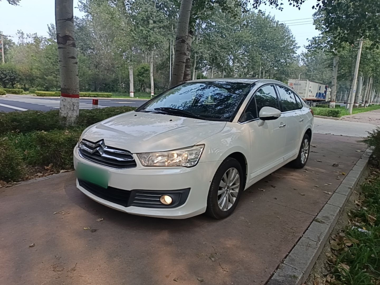 2013 Sedan 1.6L MT
