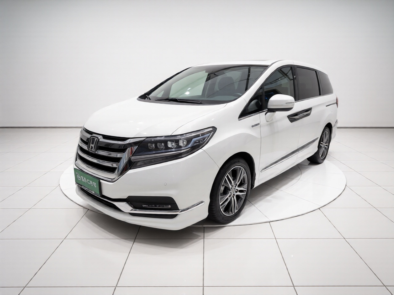 Elysion 2019 2.0L Hybrid Supreme