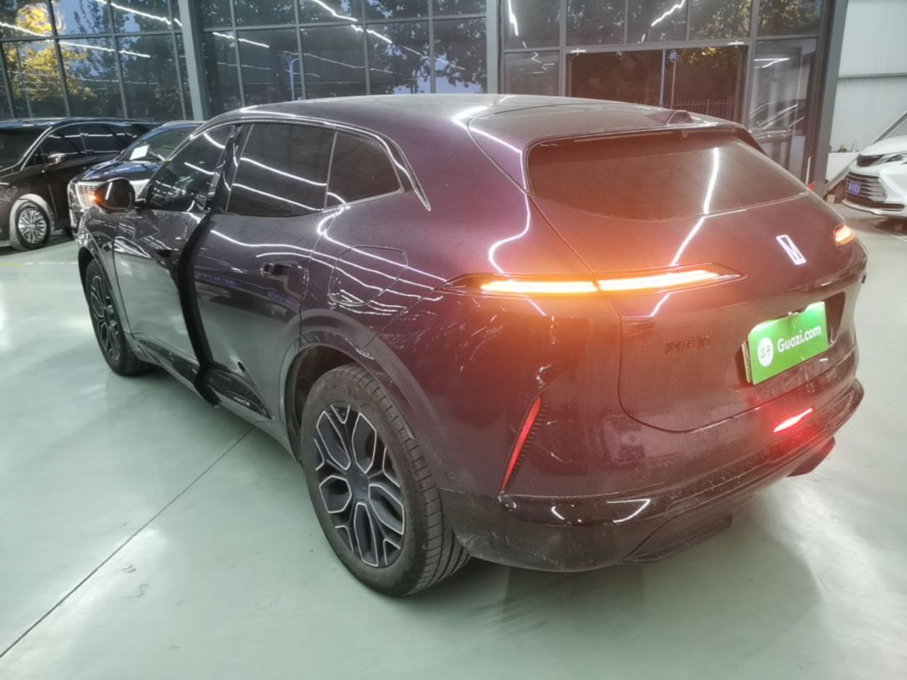 07 2026 Ultra EV AWD photo 4