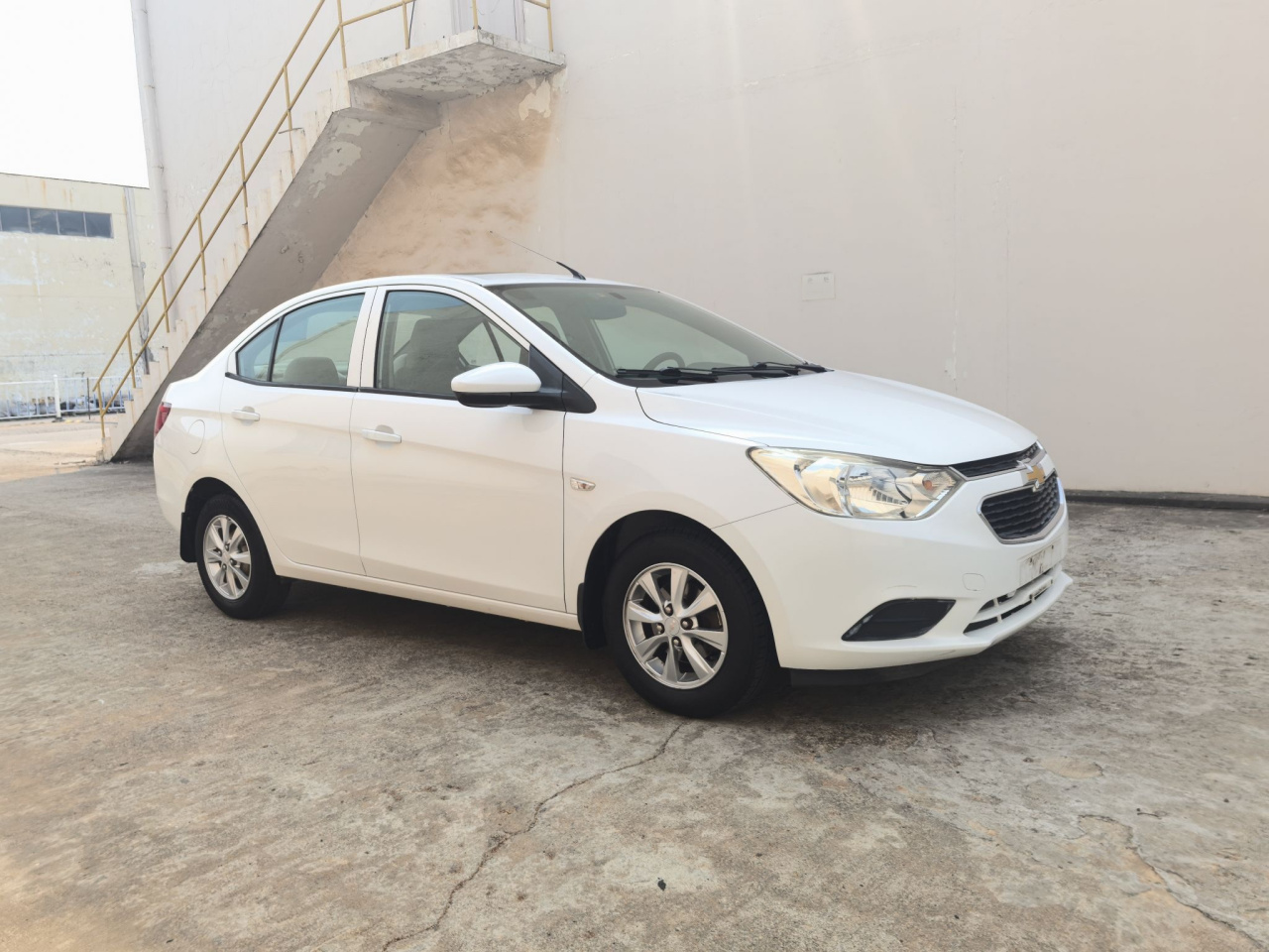 2016 3 1.3L MT Comfort photo 3