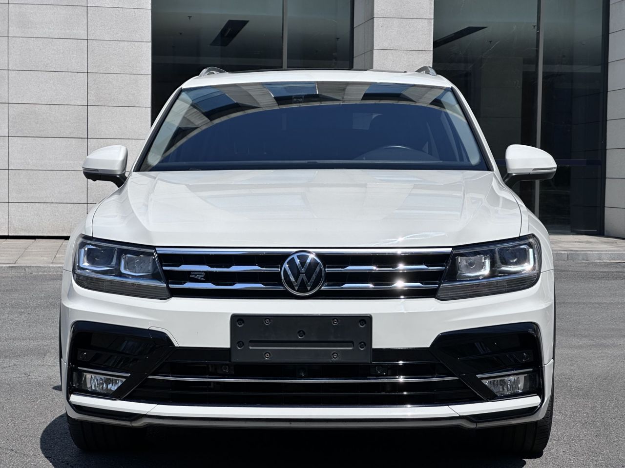 Tiguan L 2021 330TSI AT RWD R-Line photo 2