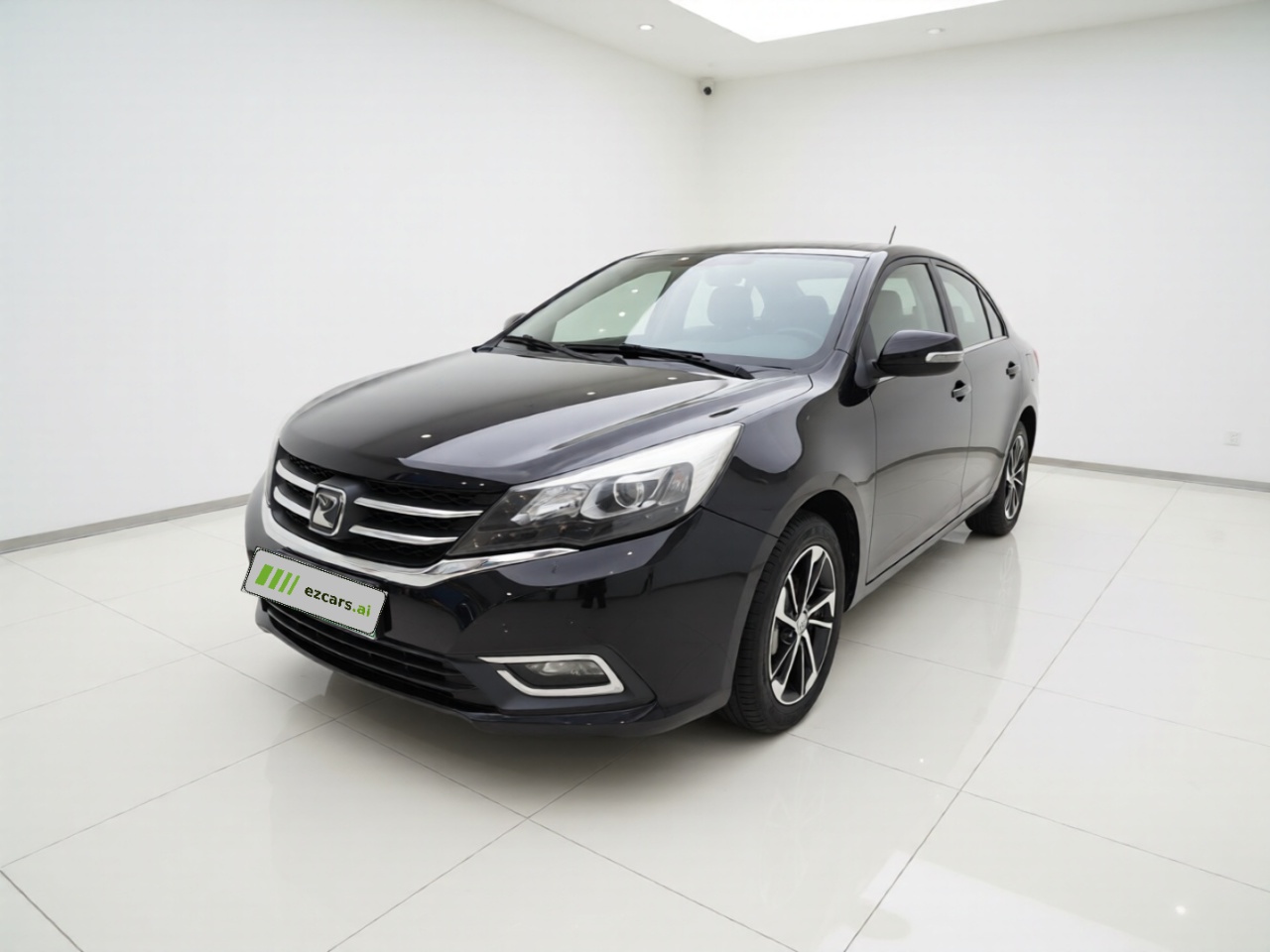 Z300 2014 1.5L MT Luxury