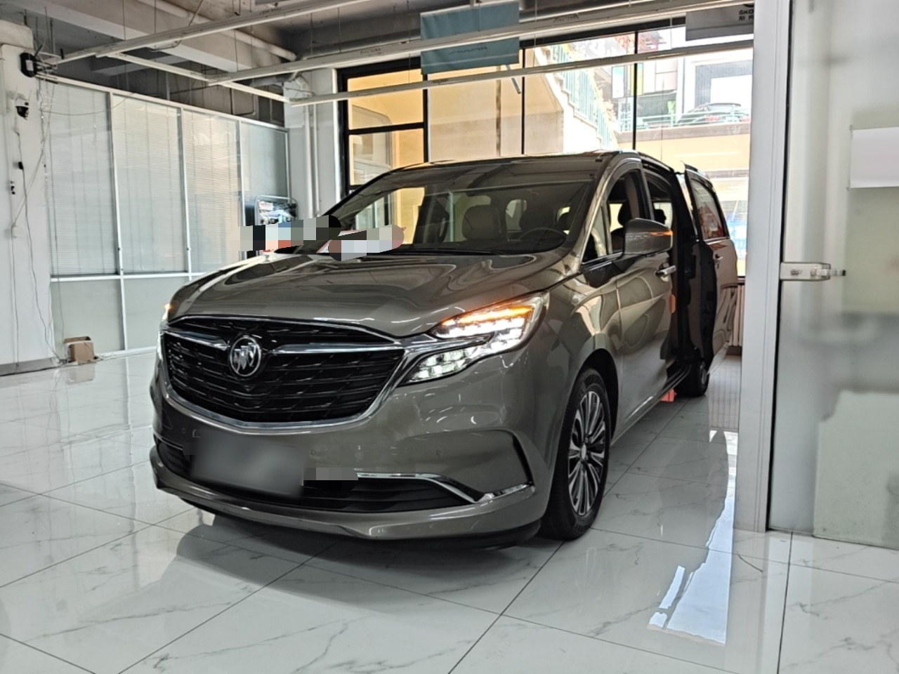 GL8 2021 ES 653T Luxury