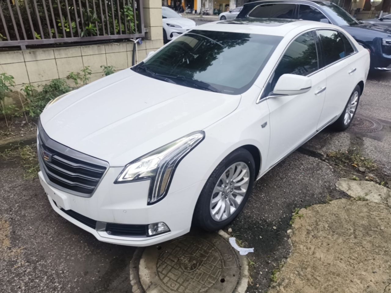 XTS 2018 28T Elite