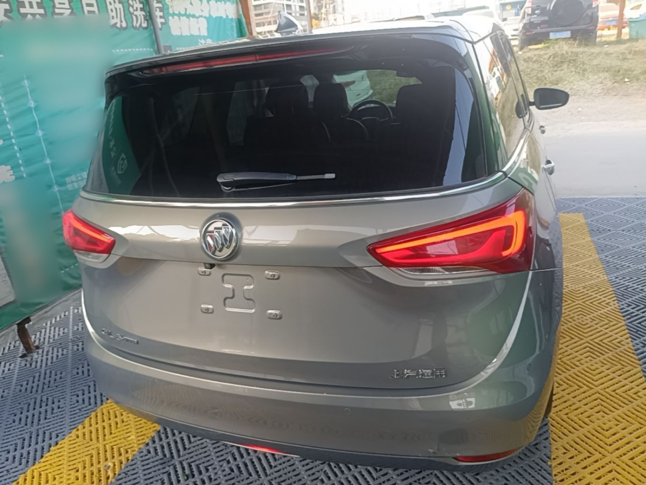 GL6 2019 18T 6-Seater Luxury China VI photo 5