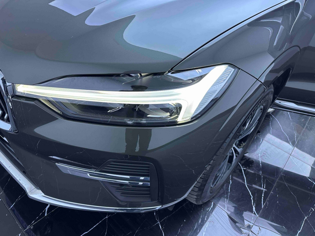 XC60 2022 B5 AWD Luxury photo 2