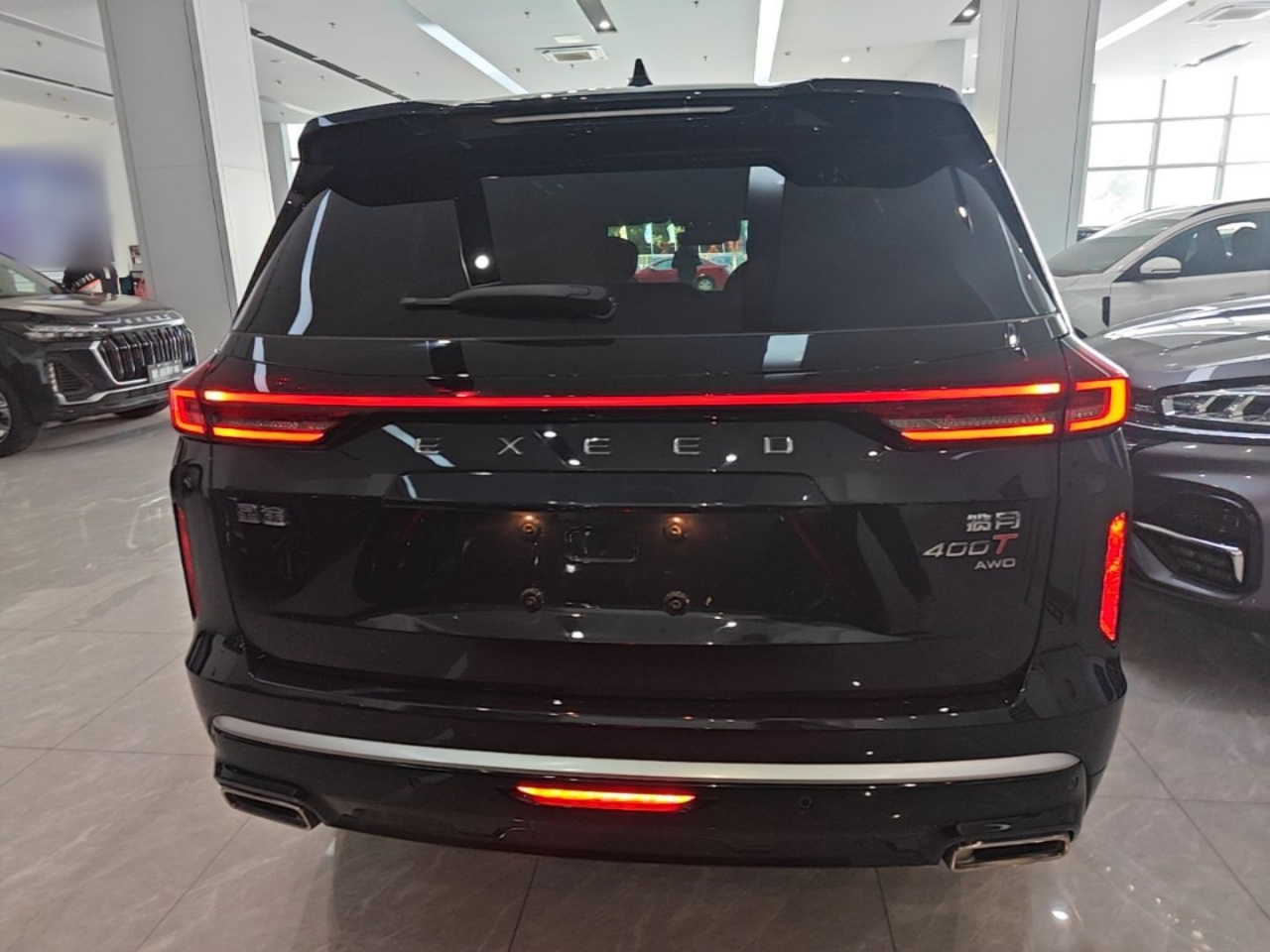 2025 400T AWD 6-Seater photo 5