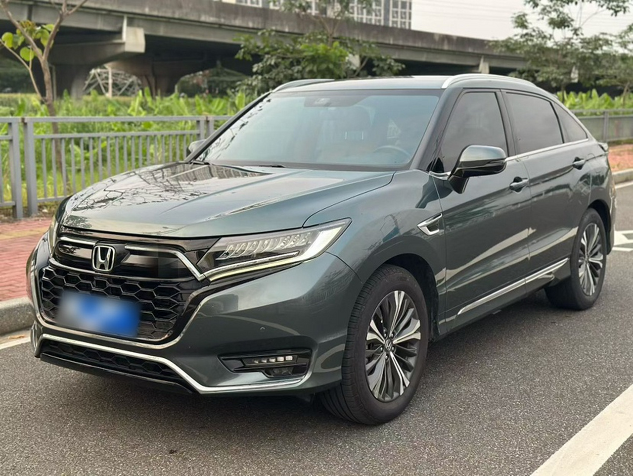 UR-V 2020 370TURBO RWD