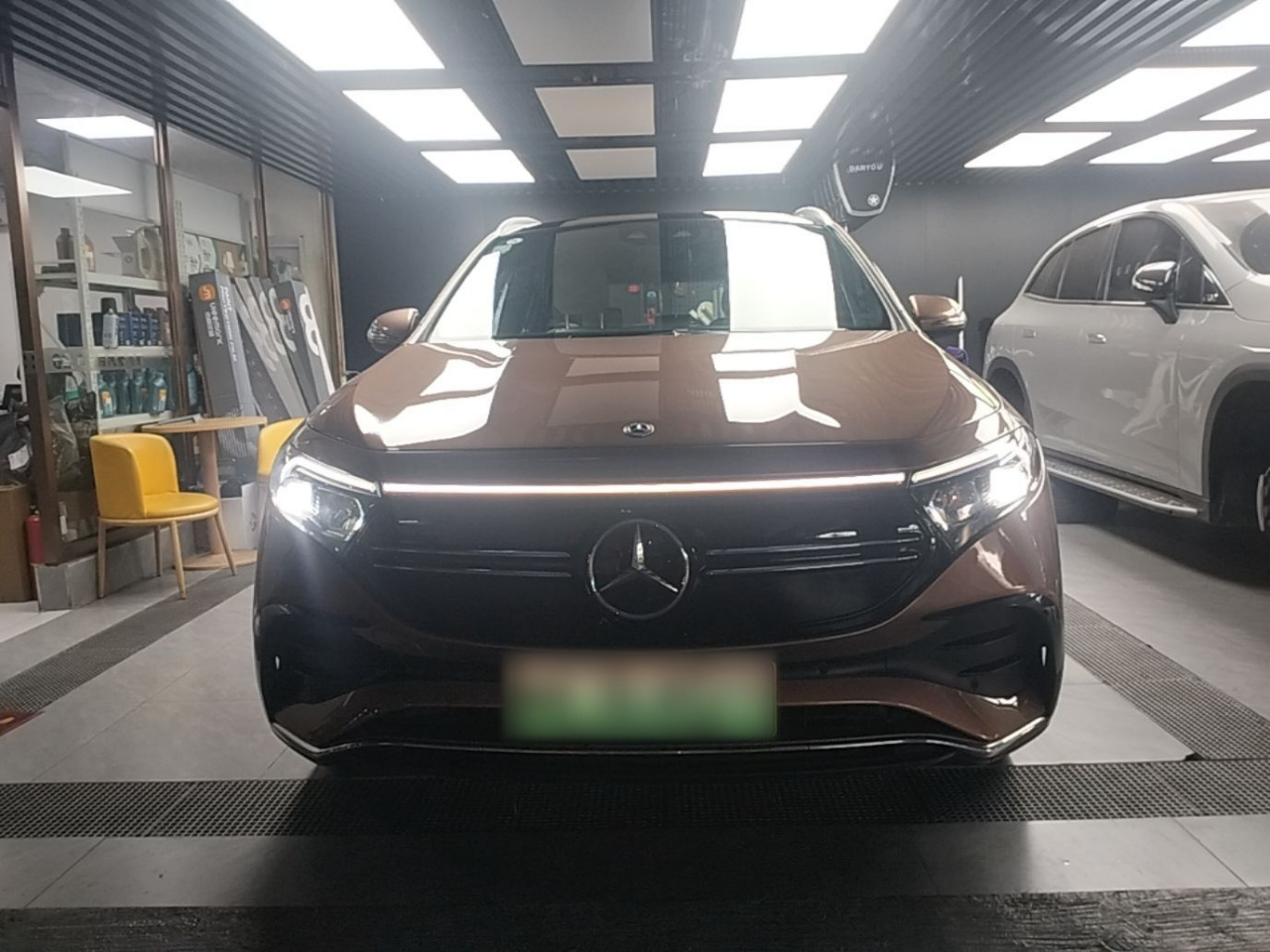 EQA 2022 EQA 300 4MATIC Special photo 2