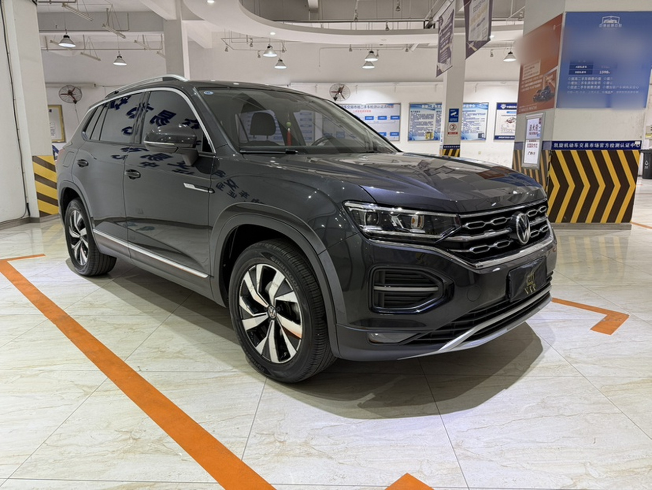 Tayron 2021 280TSI RWD Luxury Connected photo 4