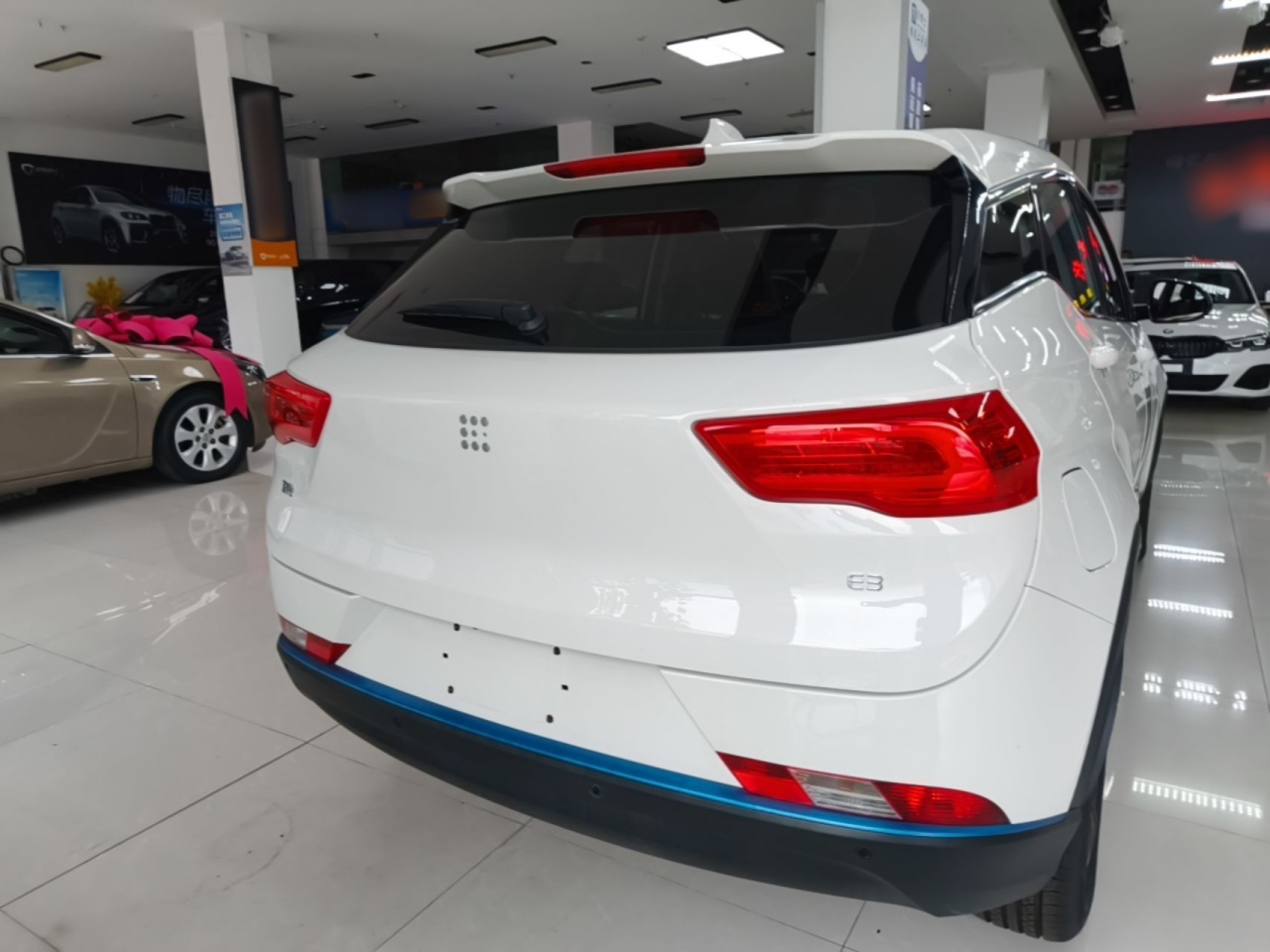 Bluelectric E3 2023 405km Comfort photo 5
