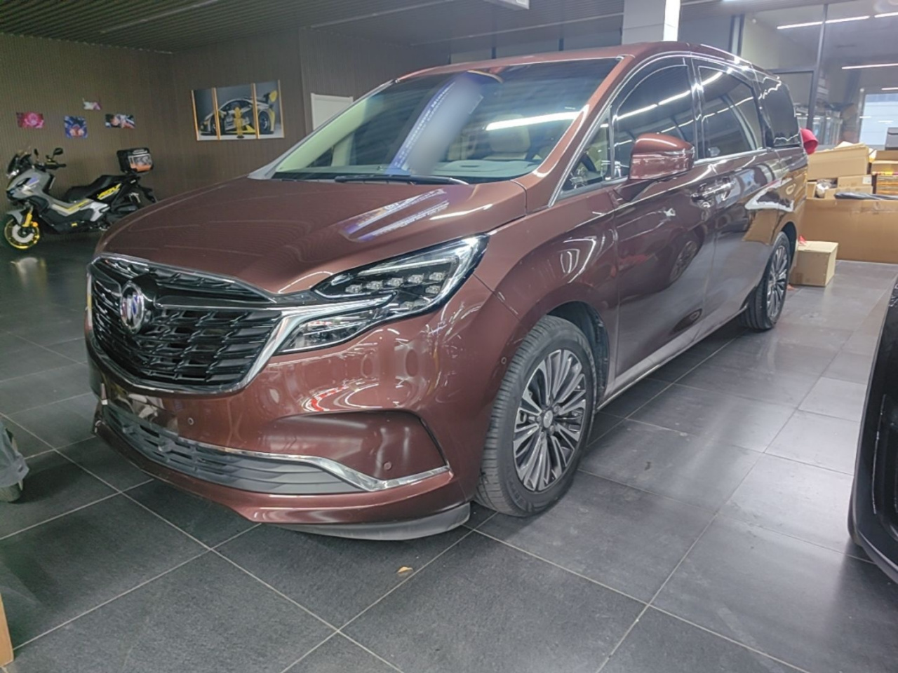 GL8 2022 ES 653T Luxury