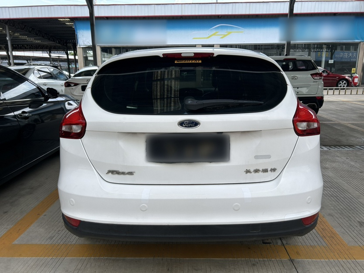 Focus 2015 Hatchback 1.6L AT photo 4