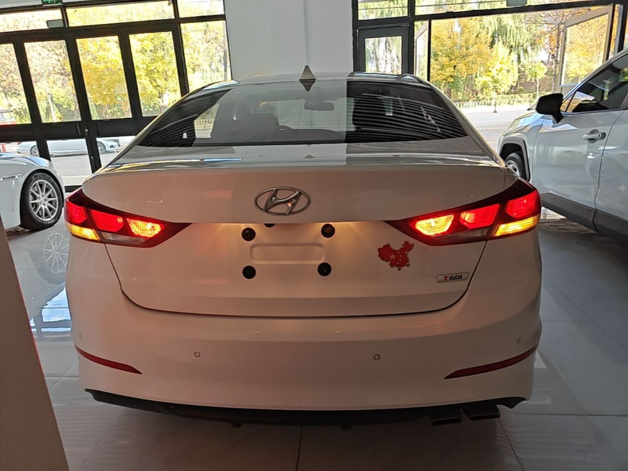 Elantra 2016 1.4T DCT photo 3
