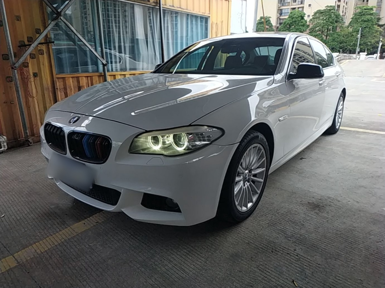 5 Series 2013 535Li Leading