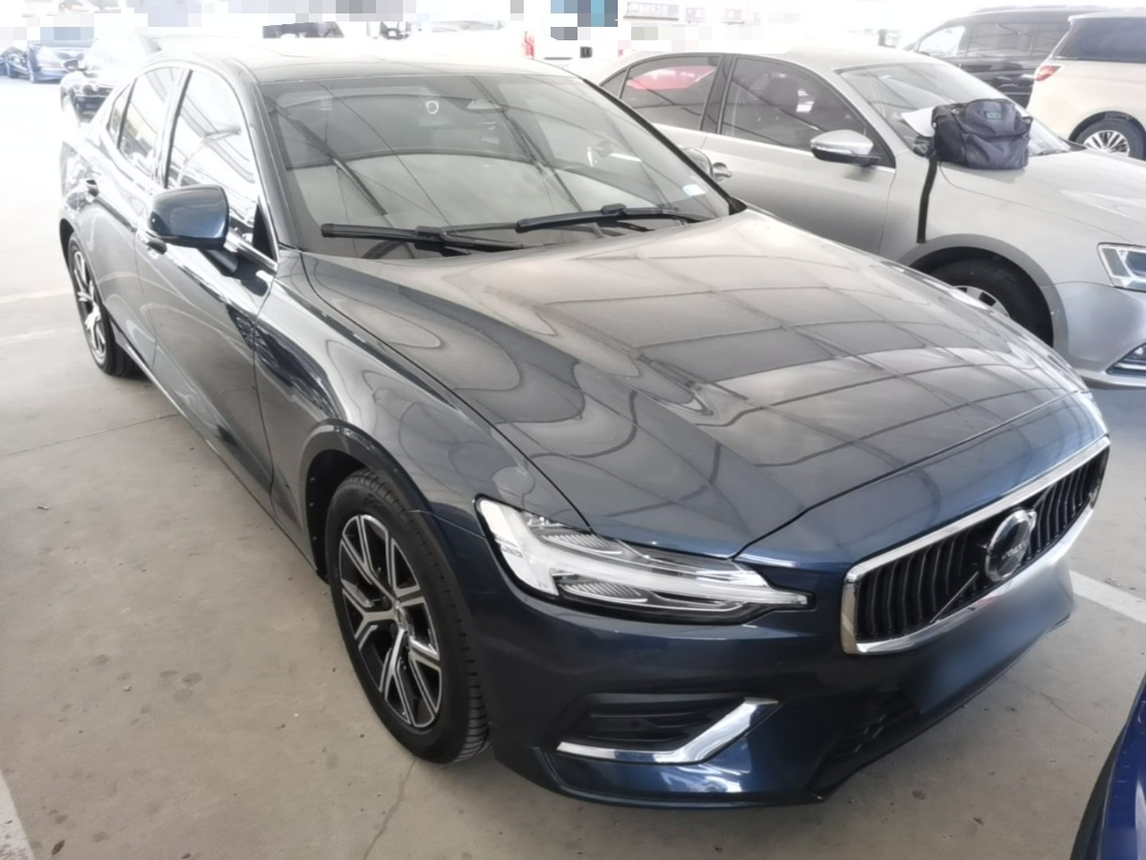 S60 2023 B4 Luxury photo 3