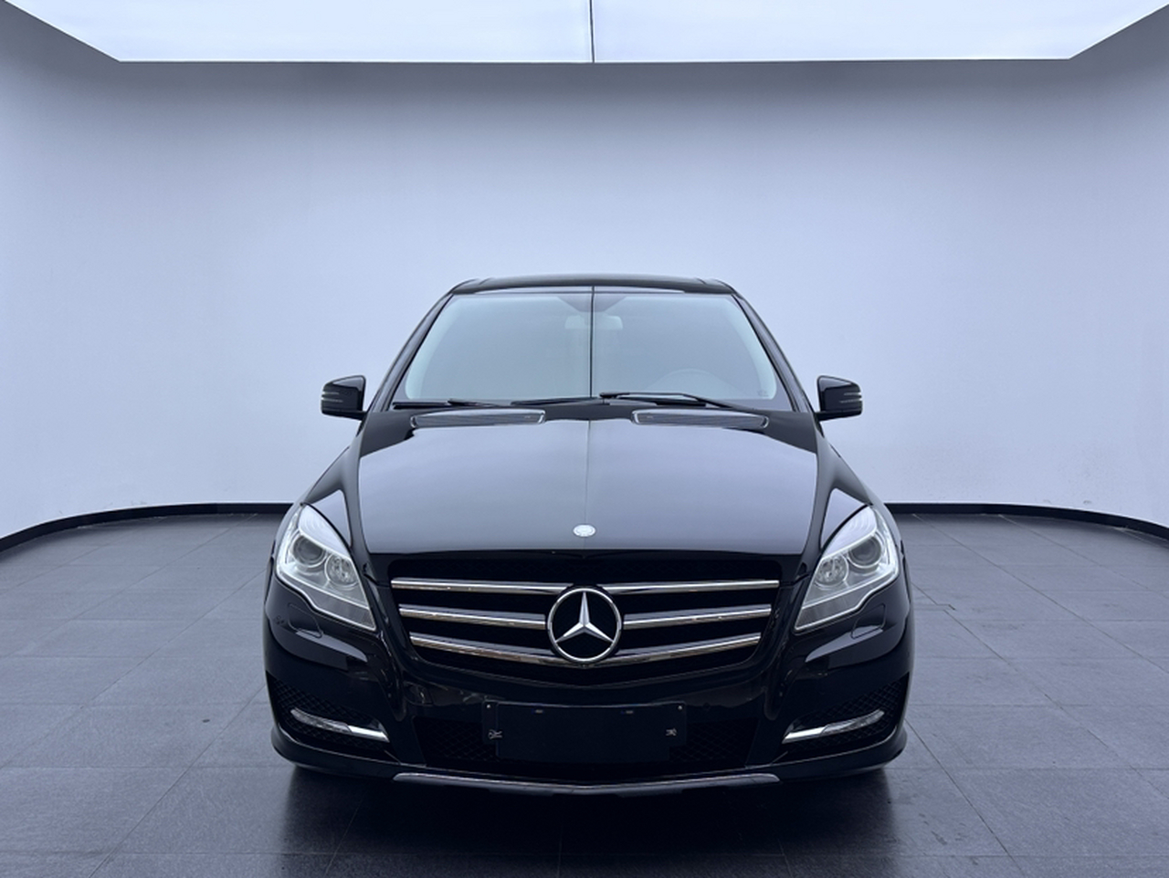 R-Class 2017 R 320 4MATIC Business Edition photo 3