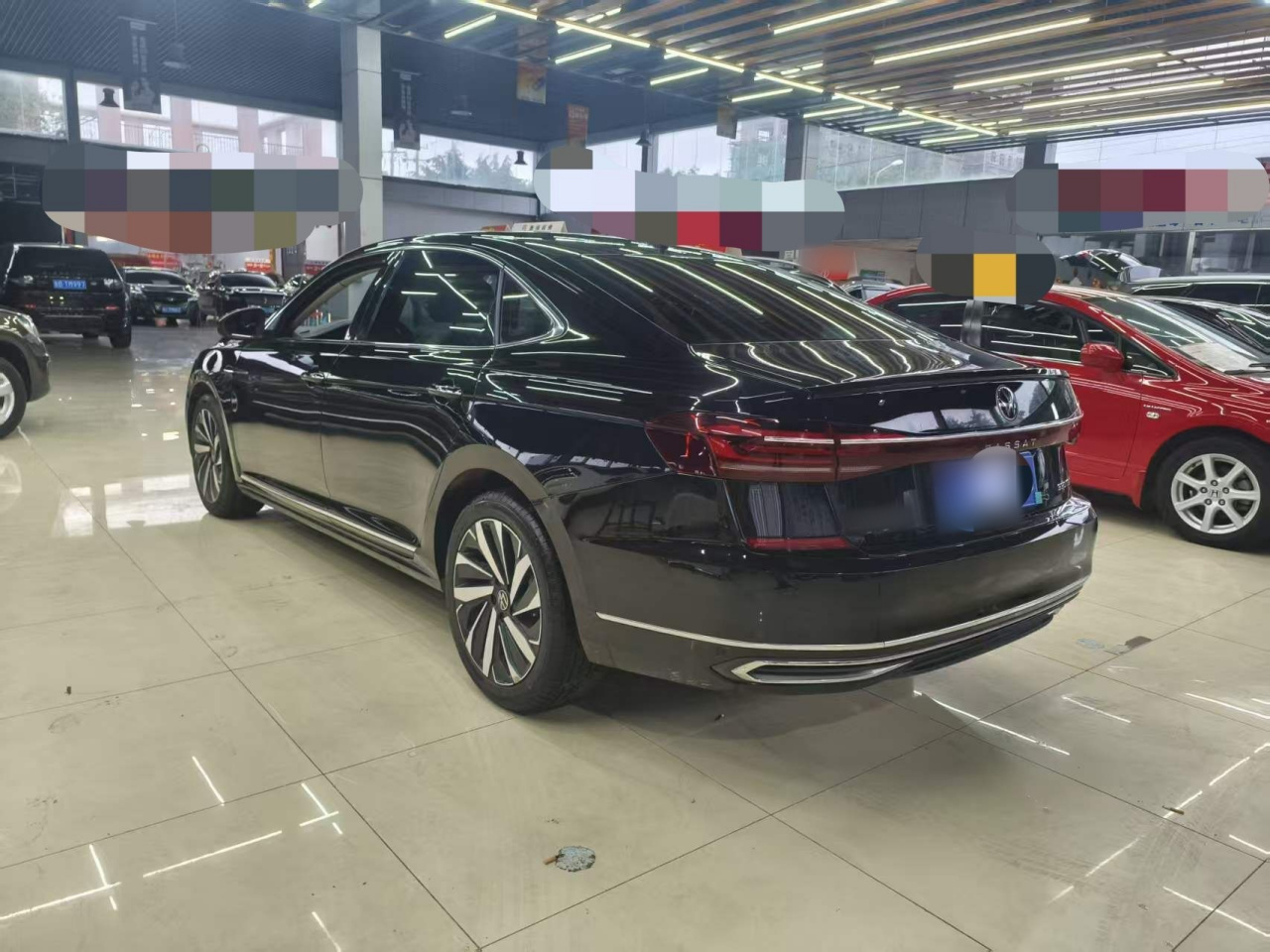 Passat 2023 Facelift 330TSI Luxury photo 4