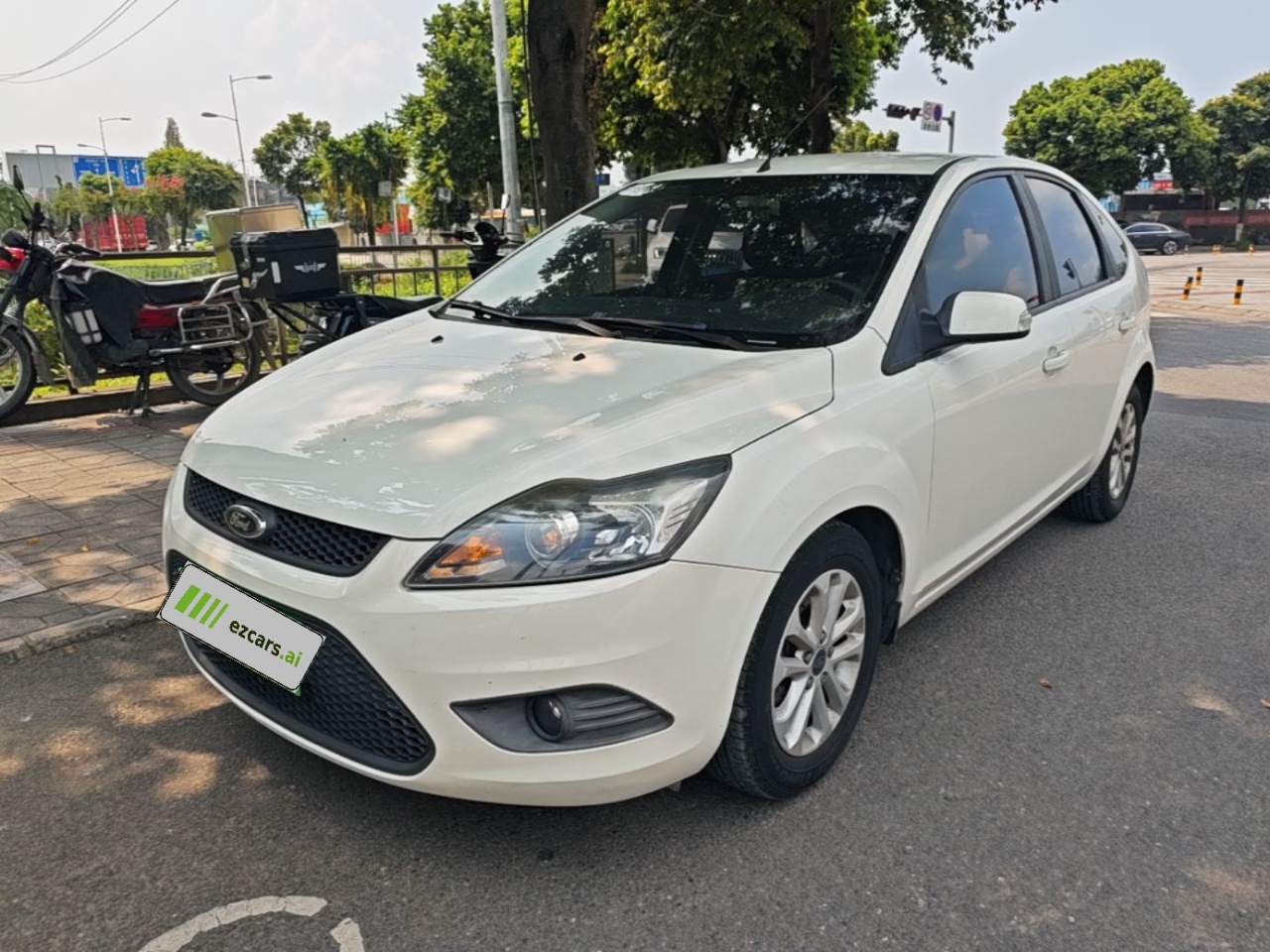 Focus 2013 Hatchback Classic 1.8L MT