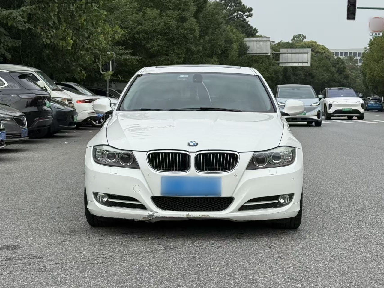 3 Series 2012 320i Luxury photo 3