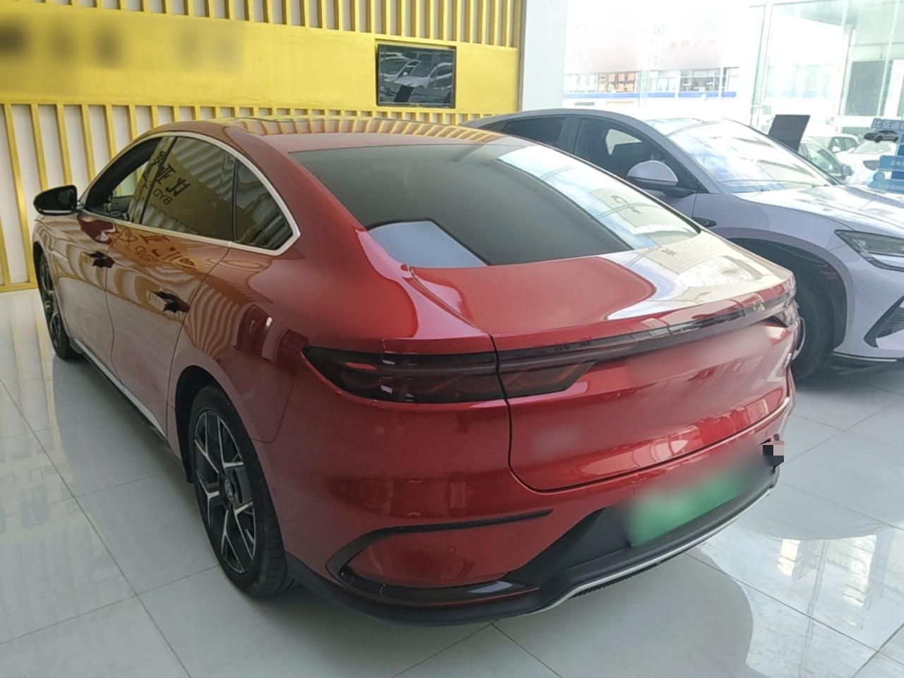 Han 2022 EV Founder 715KM FWD Flagship photo 4