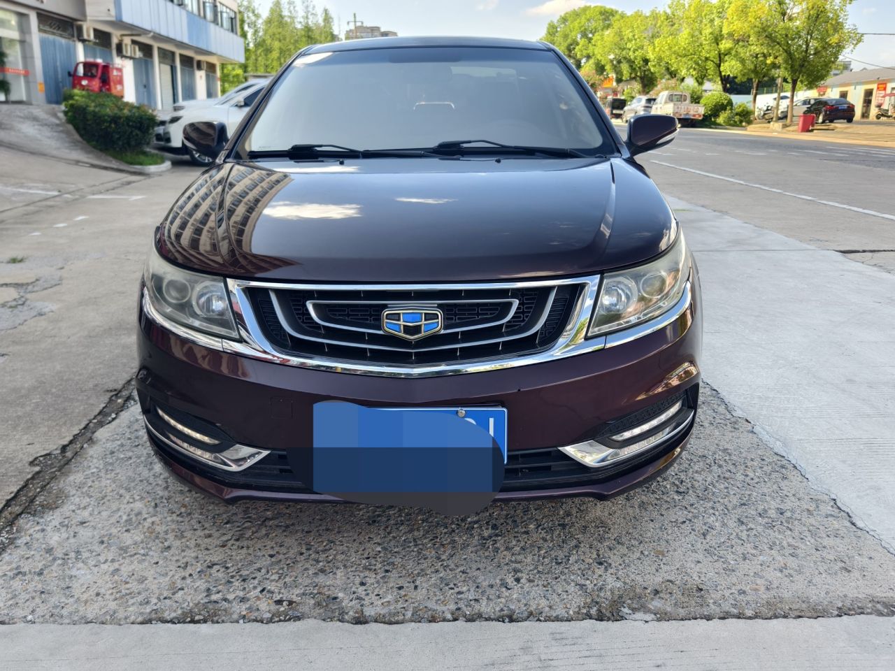 Vision 2016 1.5L AT photo 2